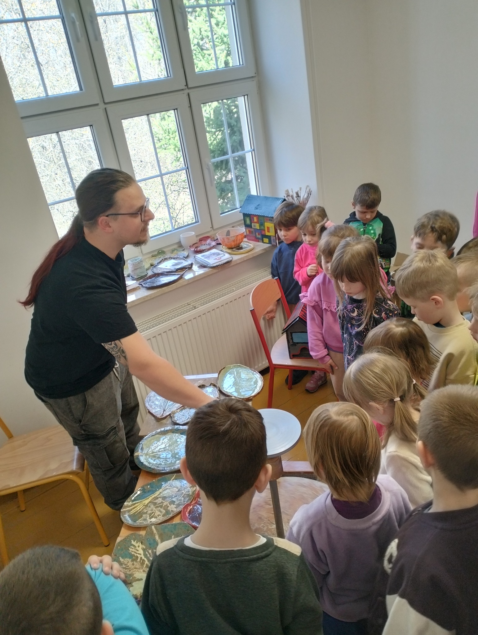 Mali turyści w Majdanie Ostrowskim